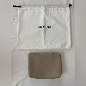 Cuyana Mini Zipper Pouch in Stone